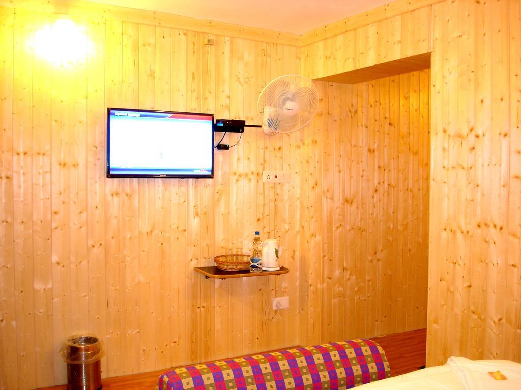 Ikraam Inn Bed & Breakfast Сринагар Номер фото