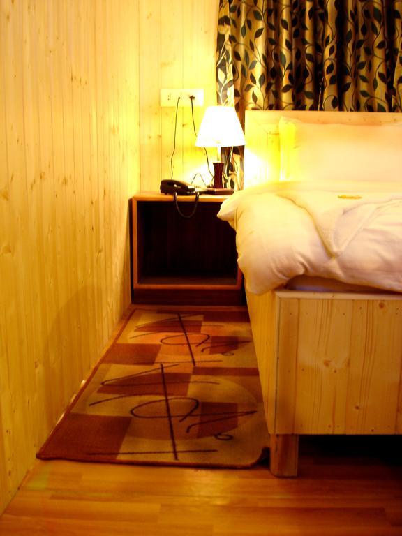 Ikraam Inn Bed & Breakfast Сринагар Номер фото
