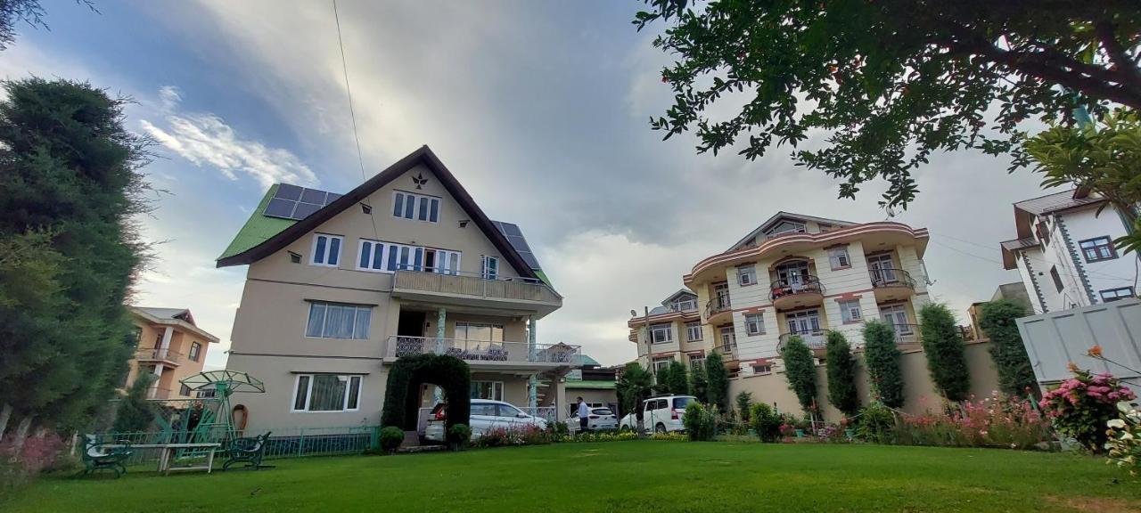 Ikraam Inn Bed & Breakfast Сринагар Экстерьер фото